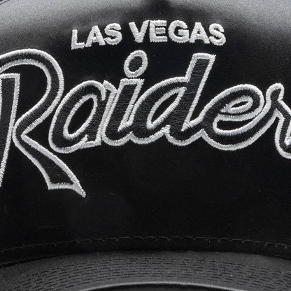 Feature x New Era Retro Satin Las Vegas Raiders