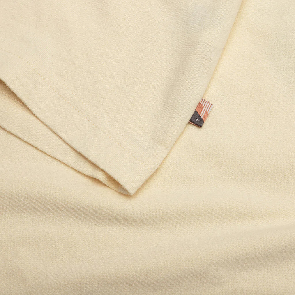 Retro Honor Tee Tan