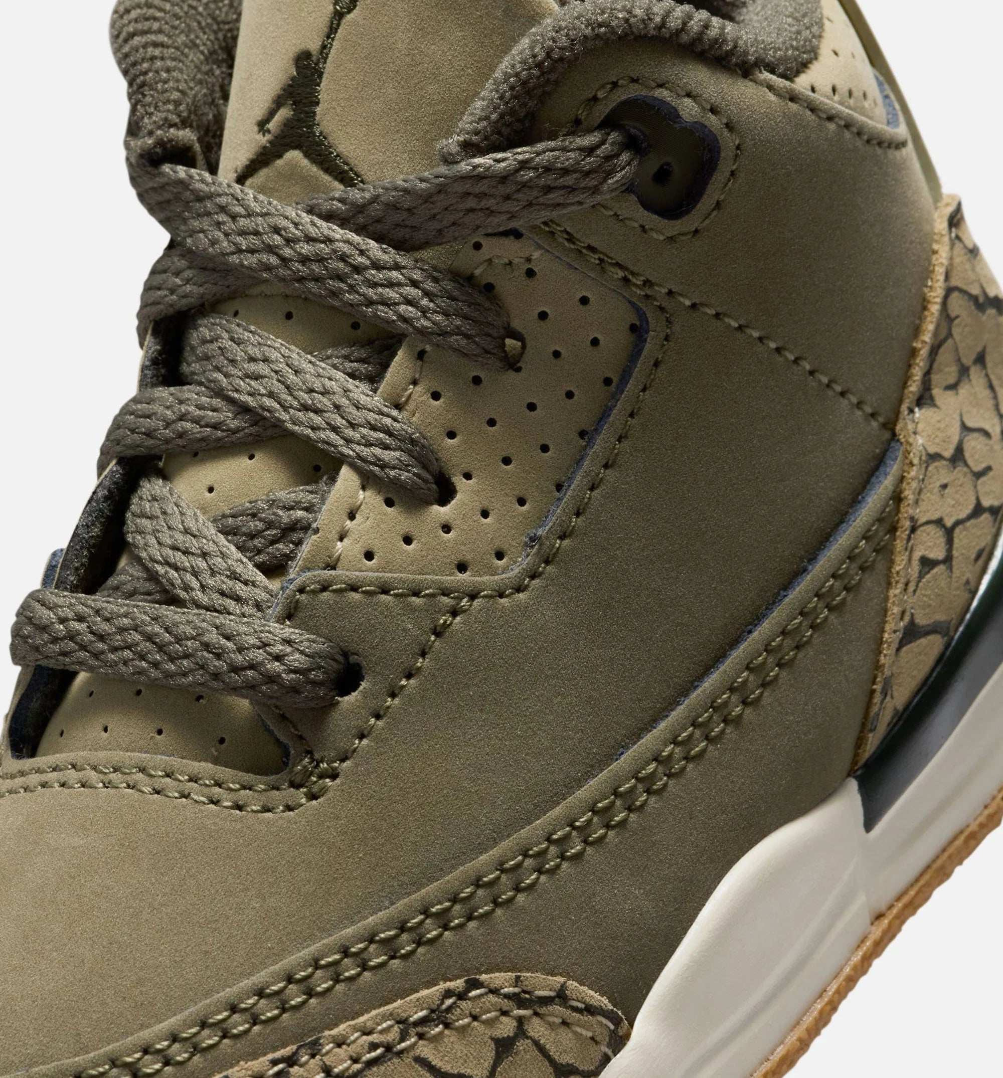 Air Jordan 3 Retro Medium Olive Infant Toddler Lifestyle Shoe Medium Olive Sequoia Neutral Olive Sail Free Shipping