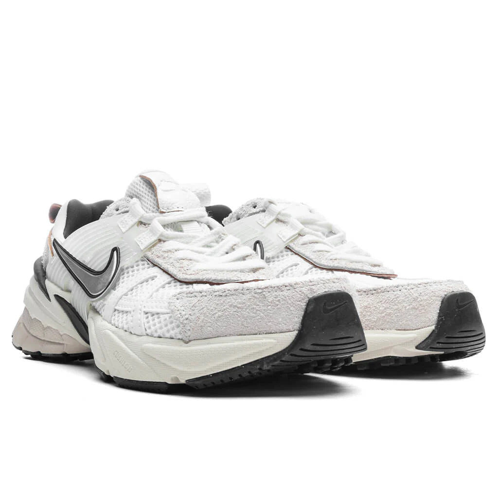 Womens V2K Run Summit White Chrome White Light Orewood Brown