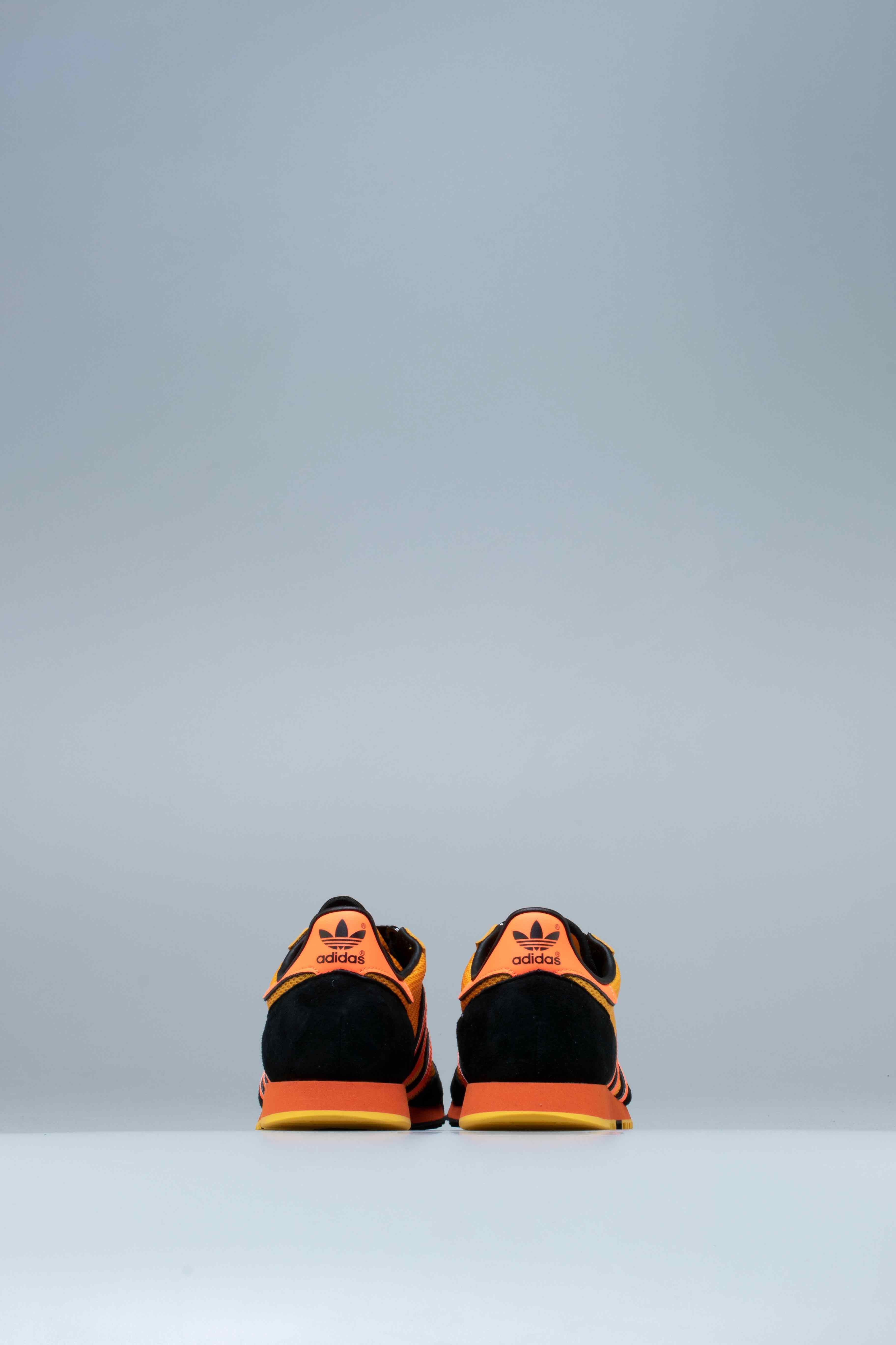 SL80 A Spzl Mens Shoe Collegiate Gold Core Black Solar Orange