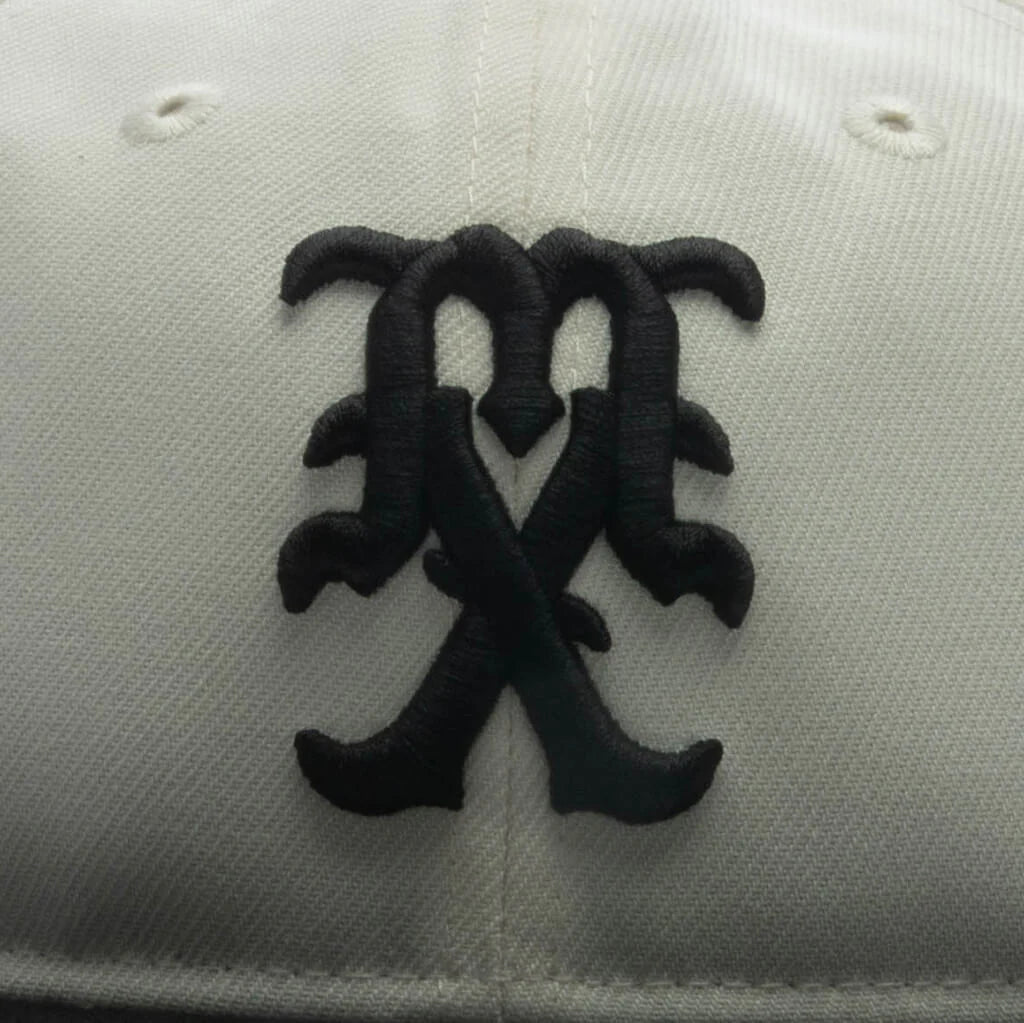 Saint M6 x New Era Celebrity Cap White
