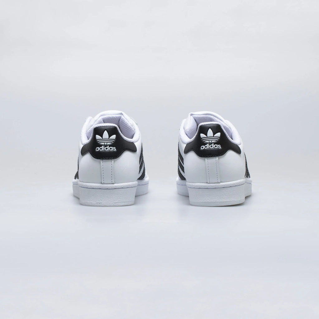 Superstar Grade School Lifestyle Shoe White Black
