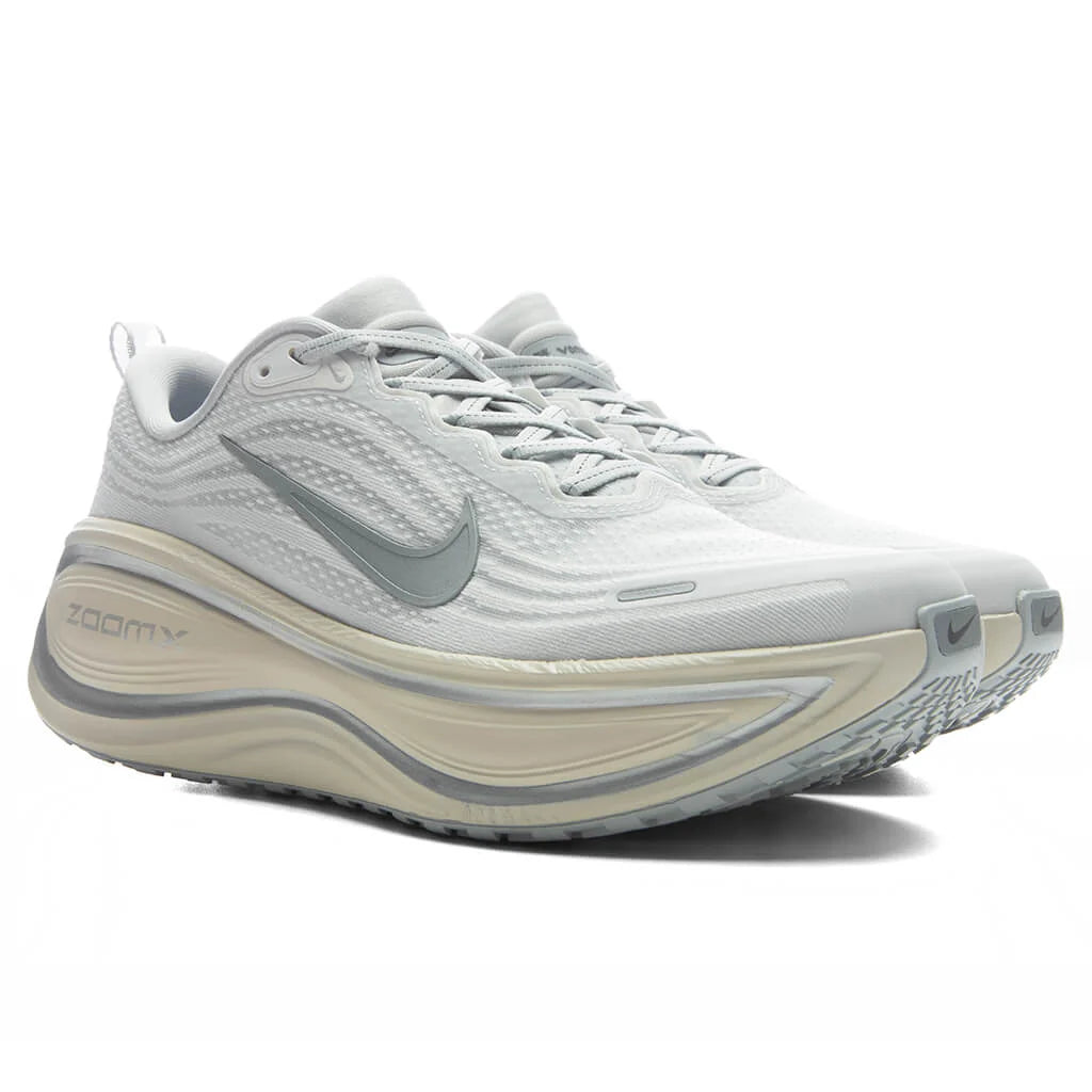Vomero Plus Platinum Tint Reflect Silver Grey Fog