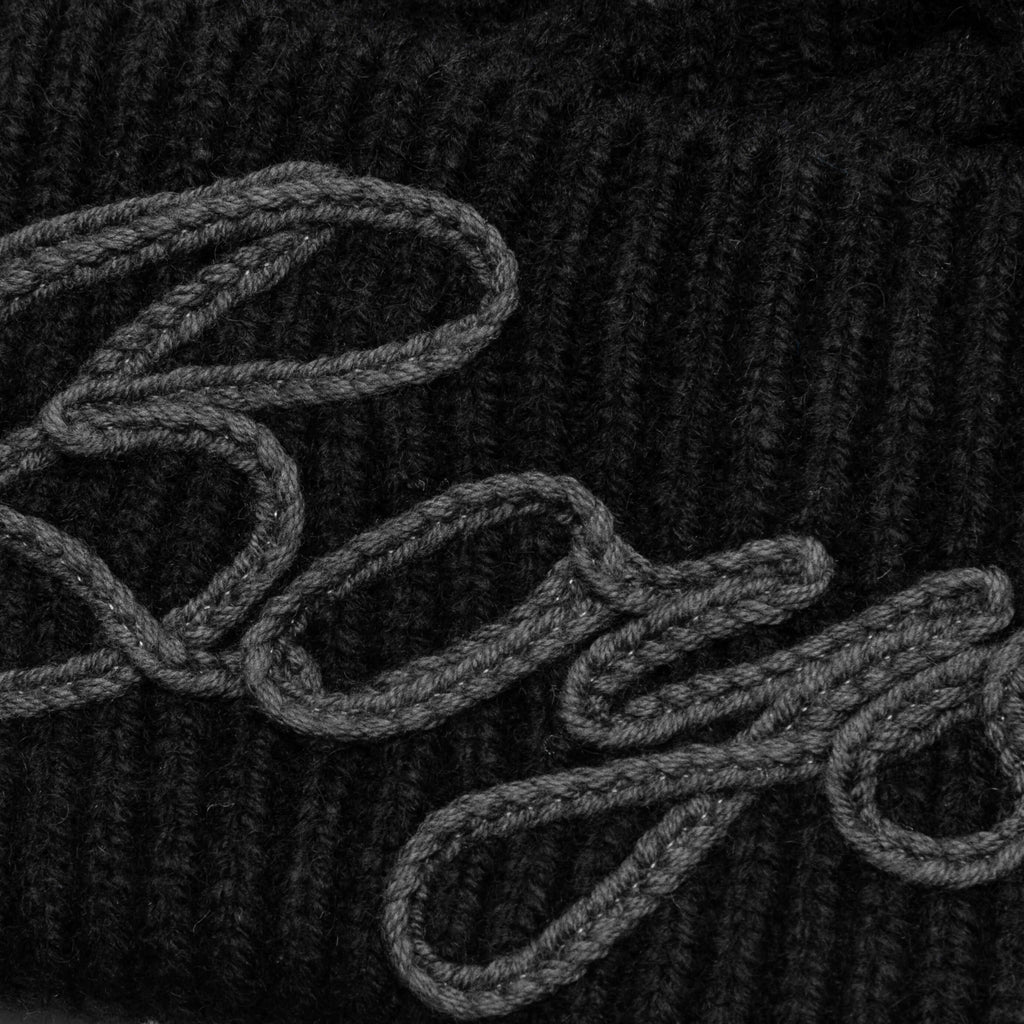 BB Script Skully Black