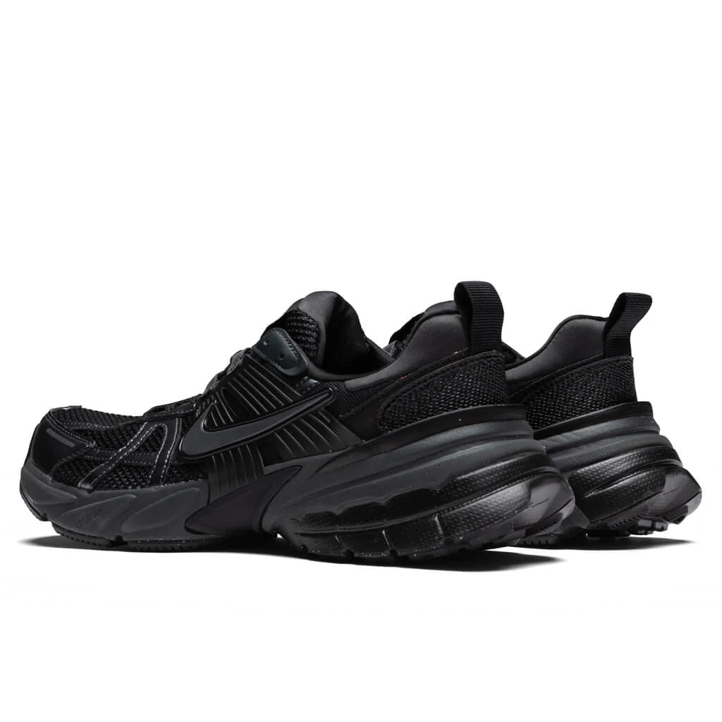 V2K Run Black Dark Smoke Grey Anthracite