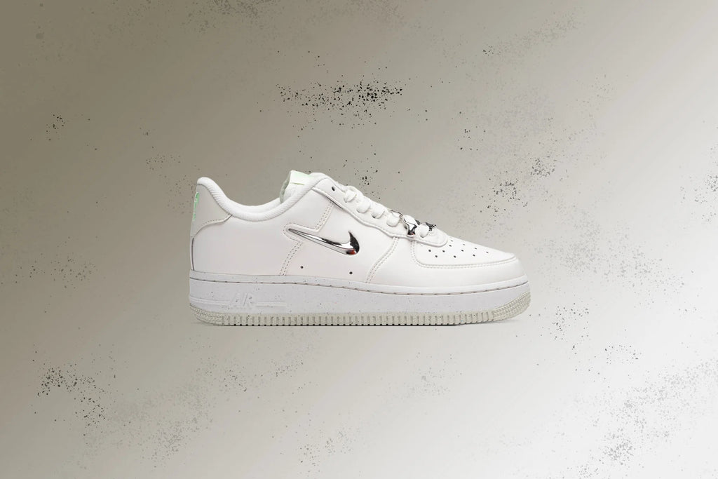 Womens Air Force 1 07 Next Nature SE Sail Vapor Green Sea Glass