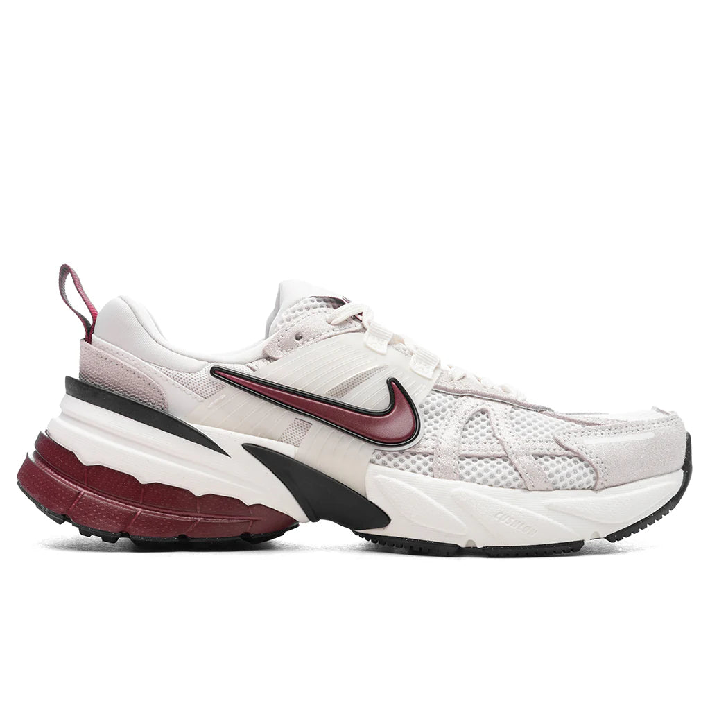 Womens V2K Run SE White Team Red Black