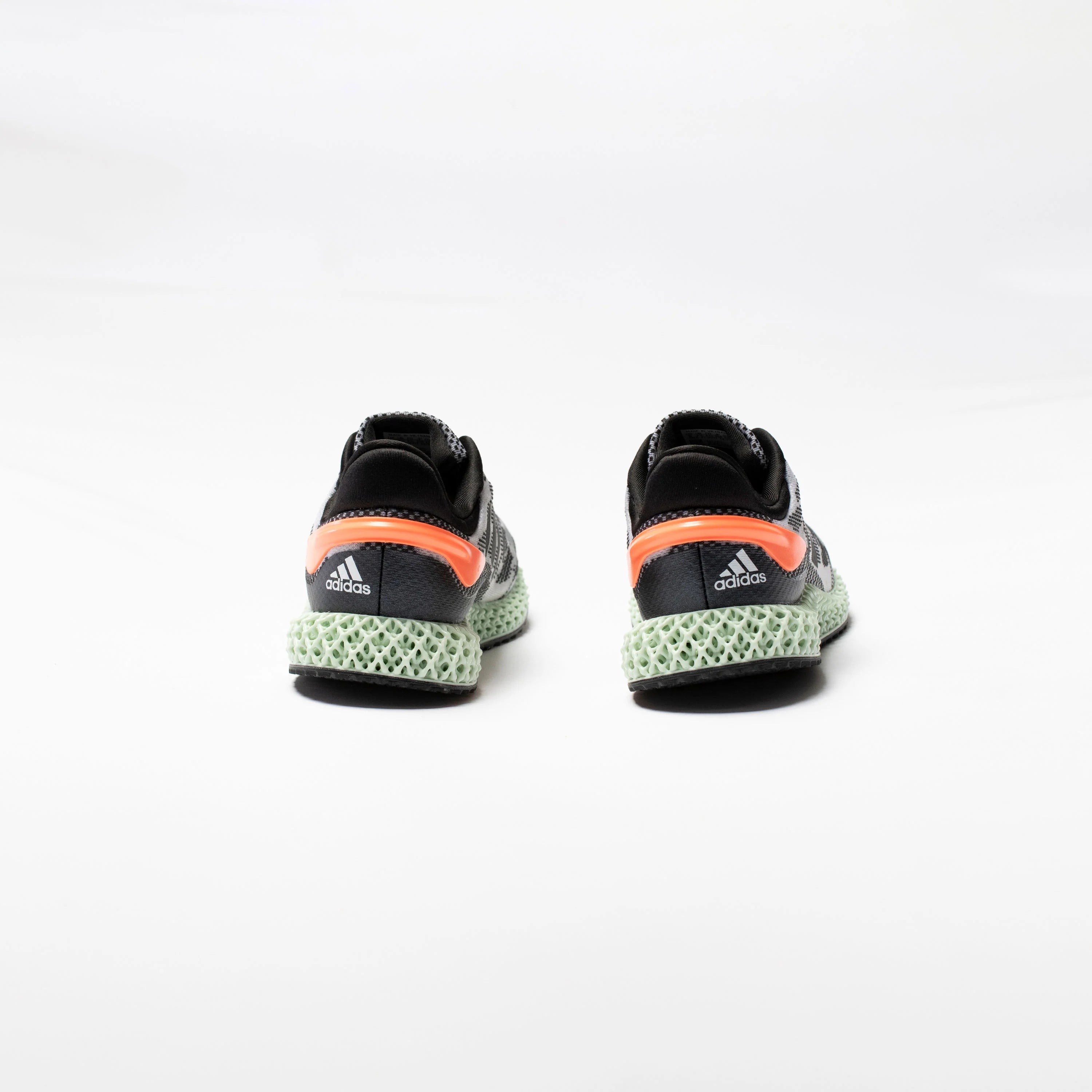 4D Run 10 Mens Running Shoe Footwear White Core Black Signal Coral
