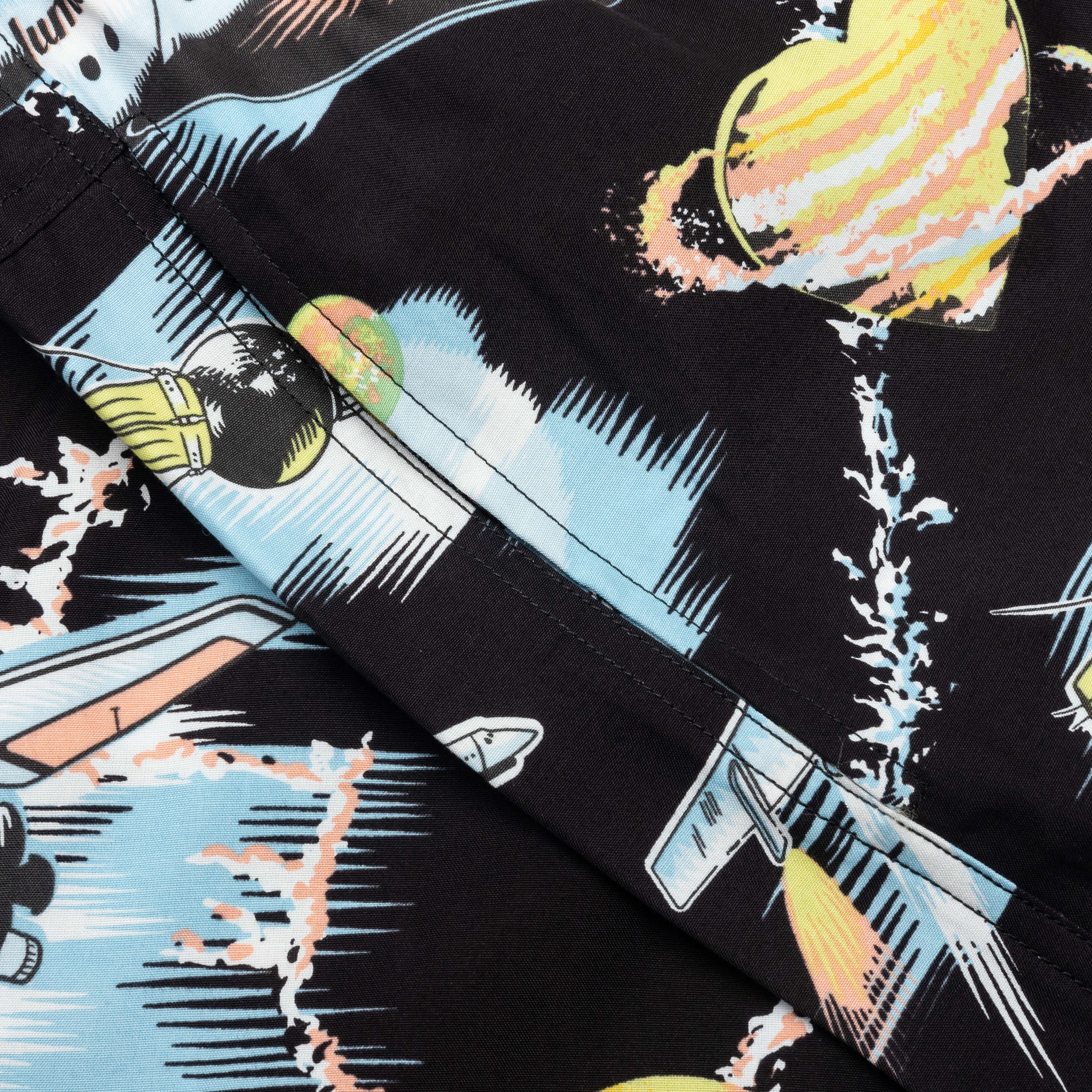 Graphic Shorts Black