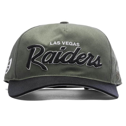 Feature x 47 Brand Chain 47 Hitch RF Las Vegas Raiders