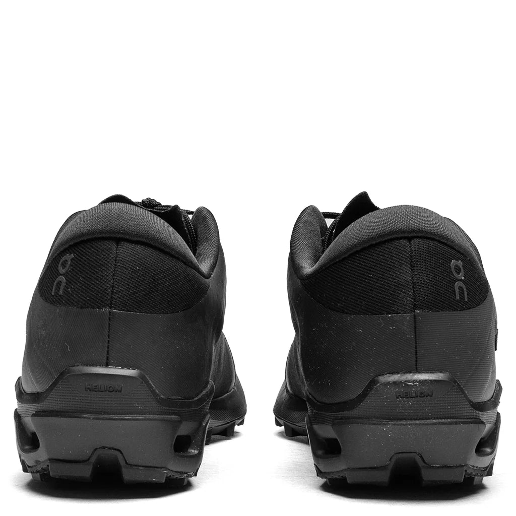 On x PAF Womens Cloudventure Peak All Black