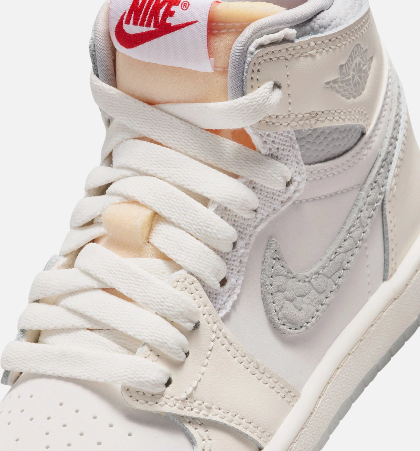 Air Jordan 1 Retro High OG Sail Preschool Lifestyle Shoe Sail University Red Pale Ivory
