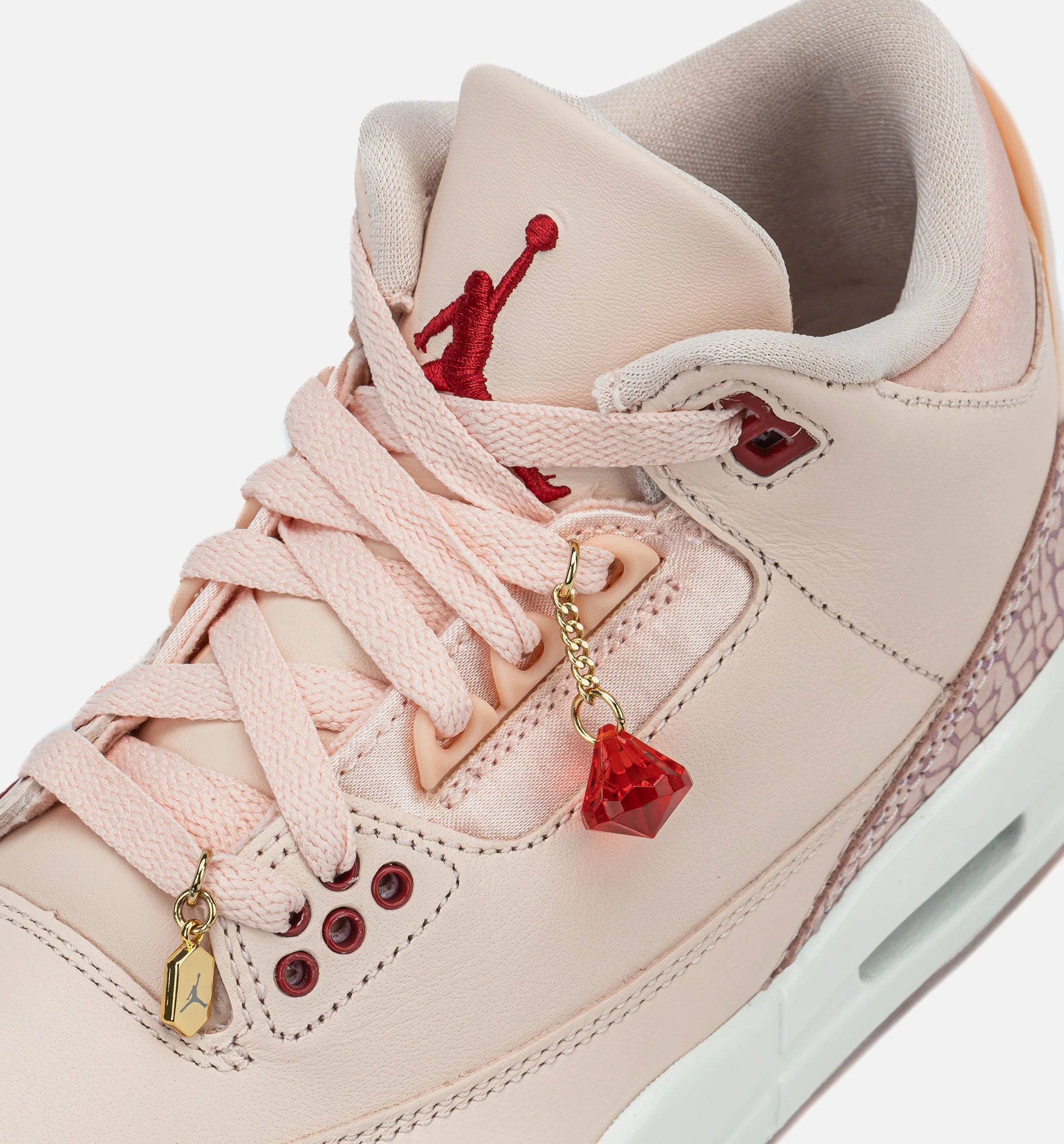 Air Jordan 3 Retro Treat Yourself Womens Lifestyle Shoe Washed Coral Gym Red Sail