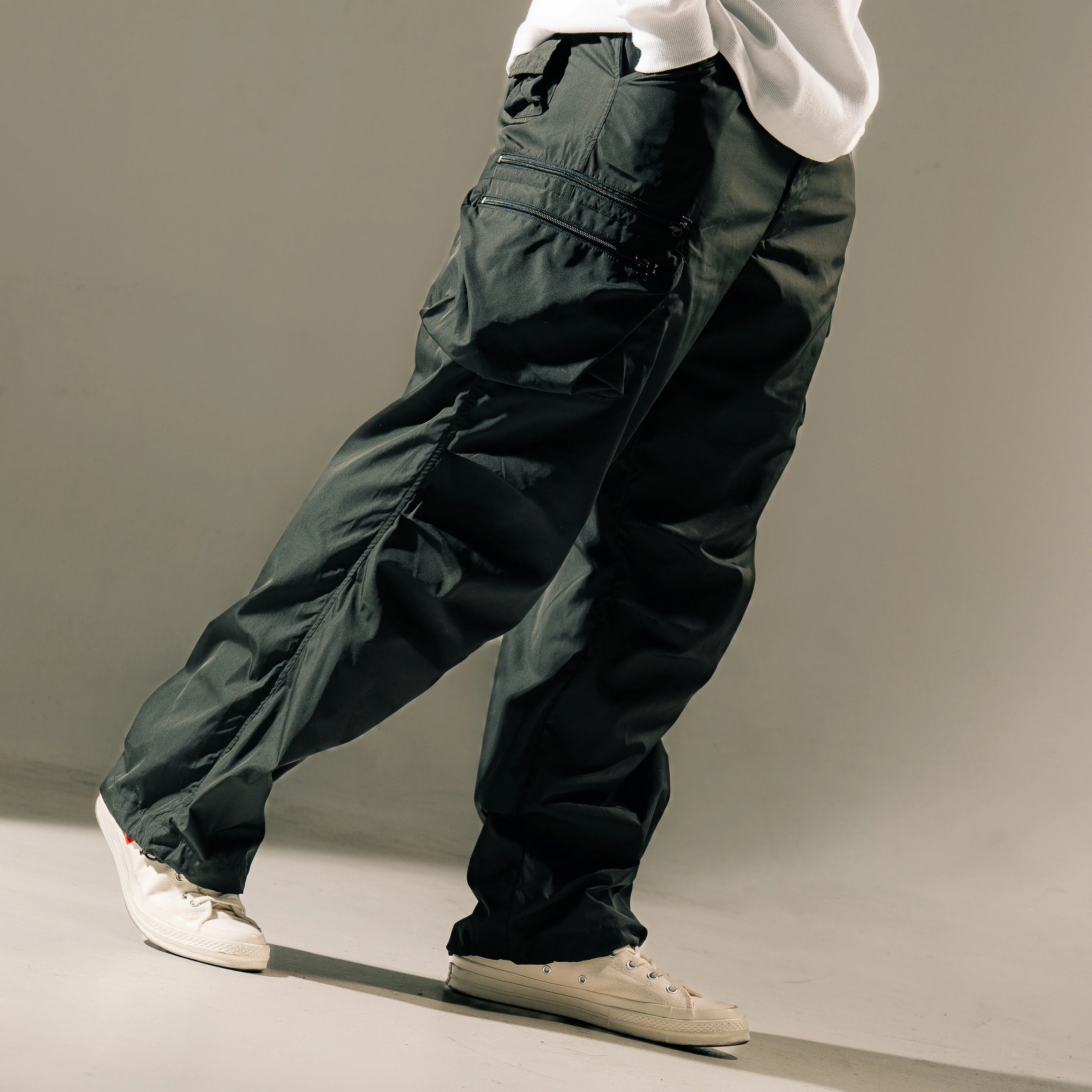Simon Parachute Utility Pant Black