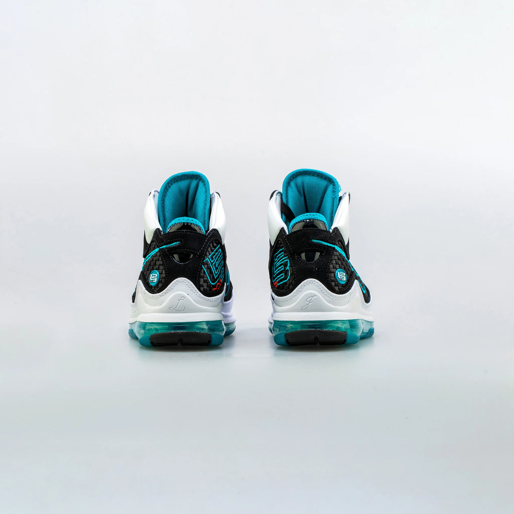 Lebron 7 Red Carpet Mens Basketball Shoe White Blue