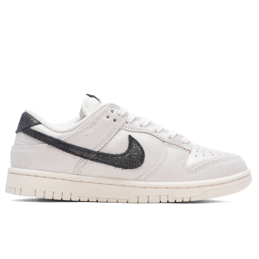 Womens Dunk Low SE White Black Team Red