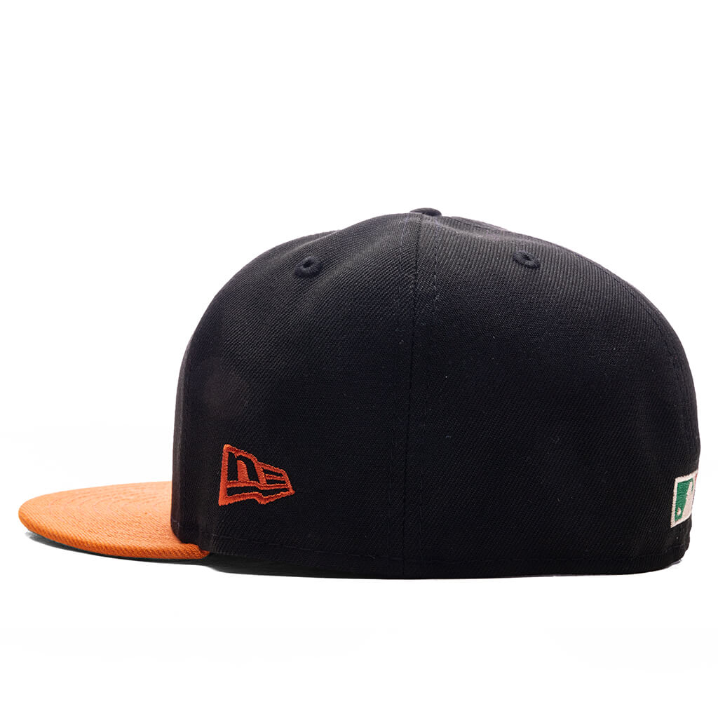 FEATURE x New Era 59FIFTY Fitted SD Padres Cooperstown Black Fight Orange Twill Green