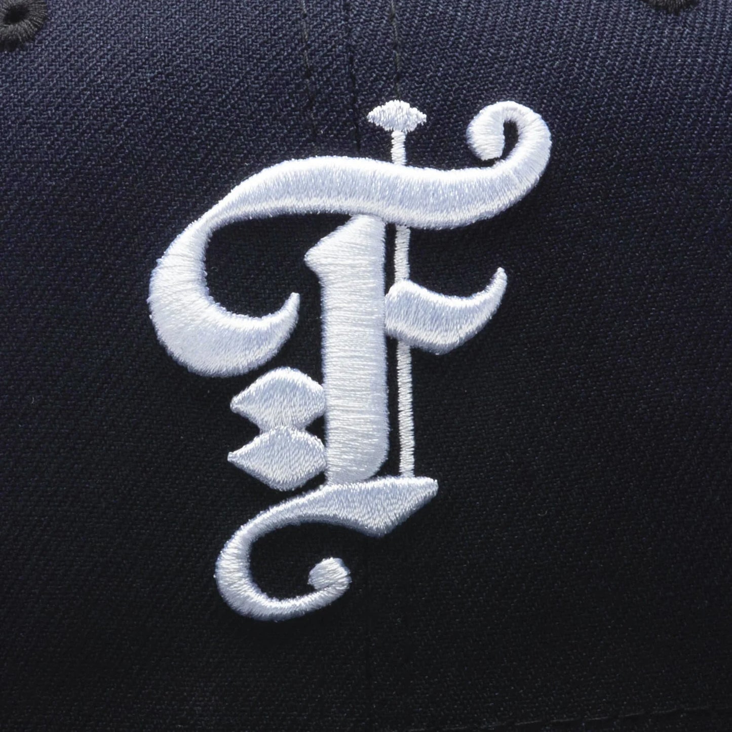 Feature x New Era Flaming Dice 59FIFTY Fitted Feature F