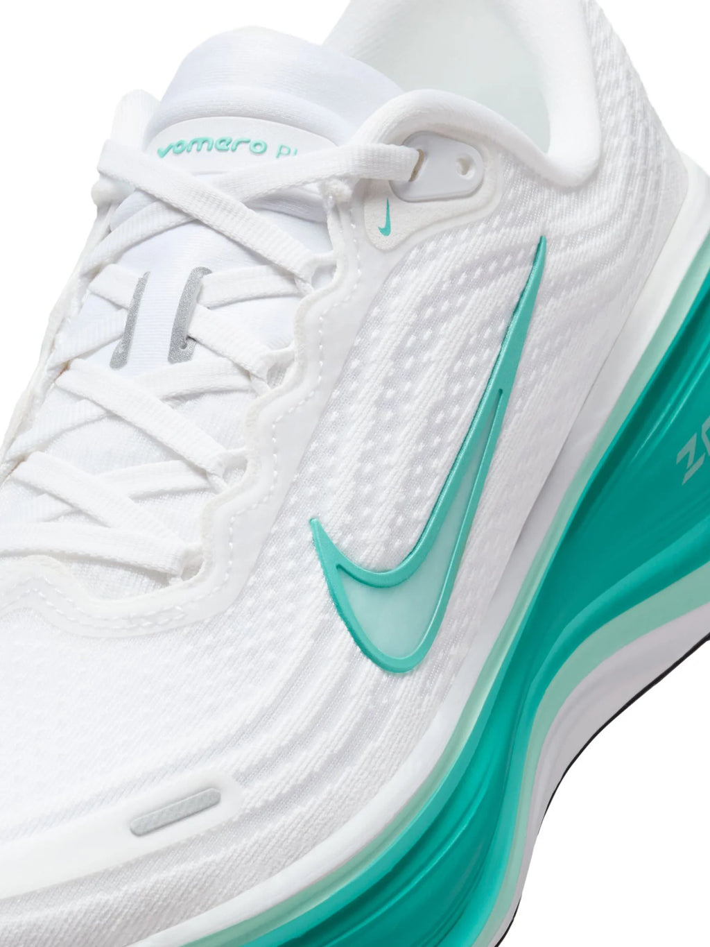 Nike Air Zoom Vomero Plus Womens Shoes