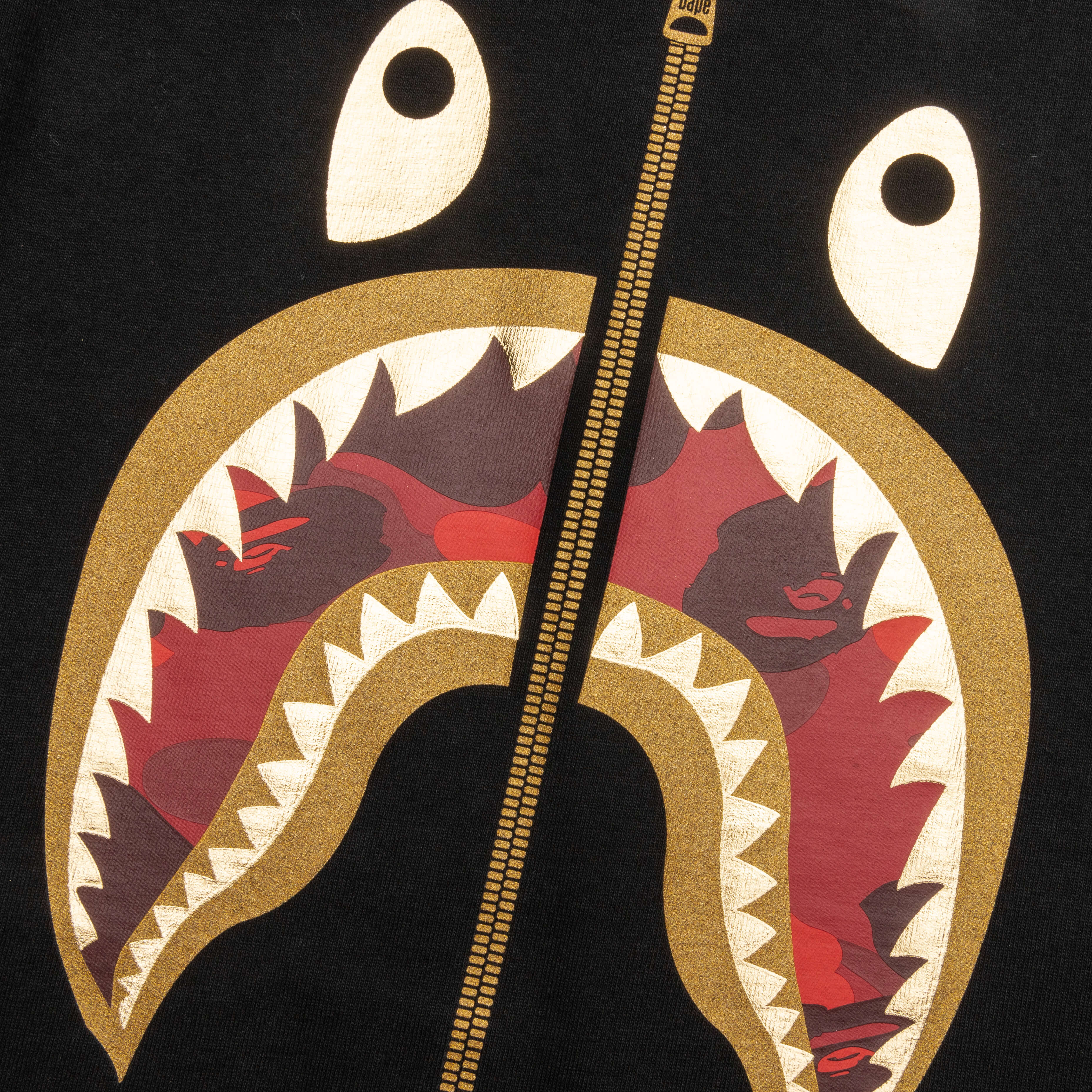 Kids Color Camo Shark Tee Black Red