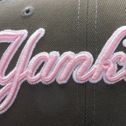 FEATURE x New Era 59FIFTY Fitted NY Yankees 50th Anniversary Olive Walnut