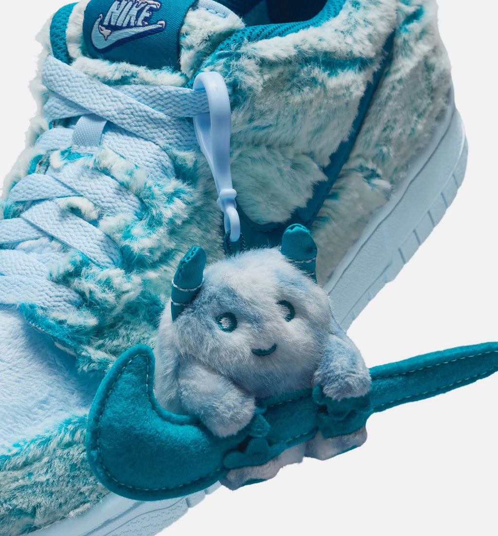 Dunk Low Abominable Snowman Grade School Lifestyle Shoe Green Abyss White Celestine Blue