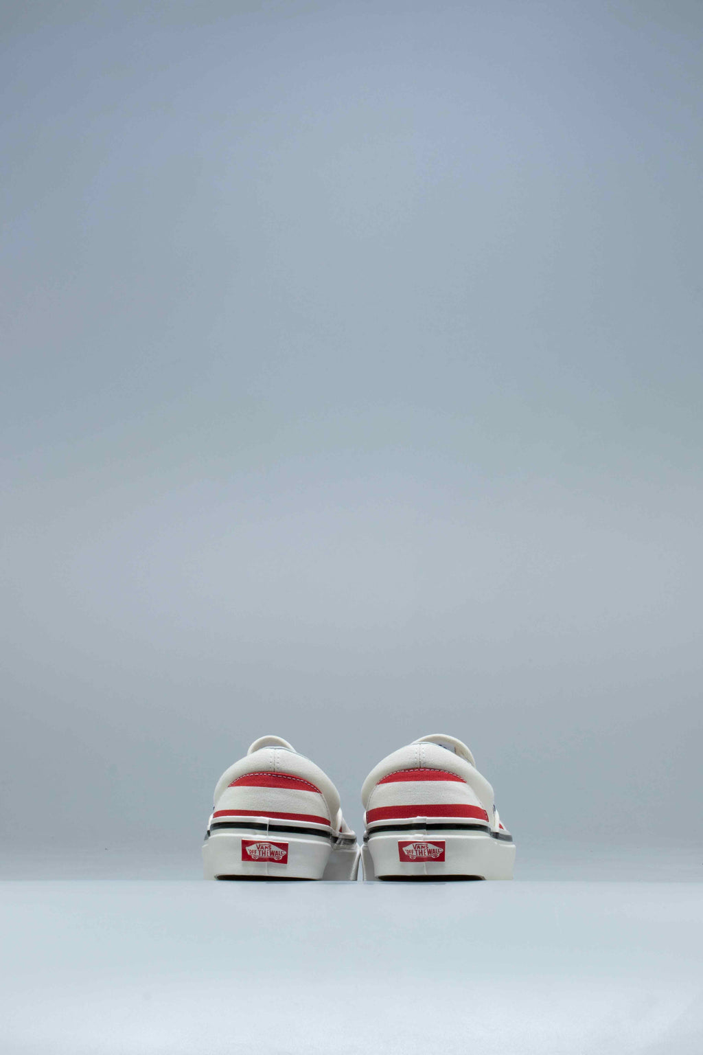 Anaheim Factory Classic Slip On 98 DX Mens Shoes OG White OG Red Big Stripes