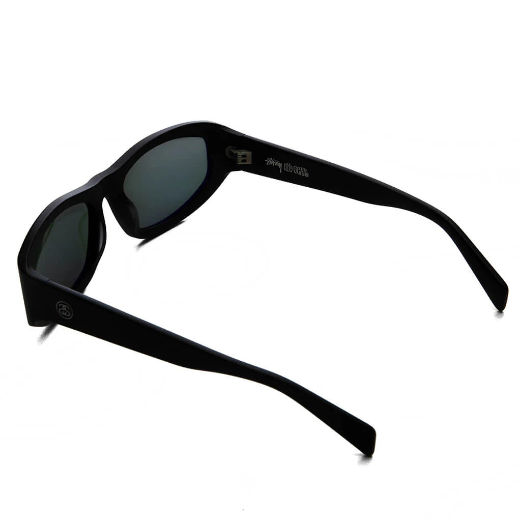 Landon Sunglasses Matte Black Green Lens