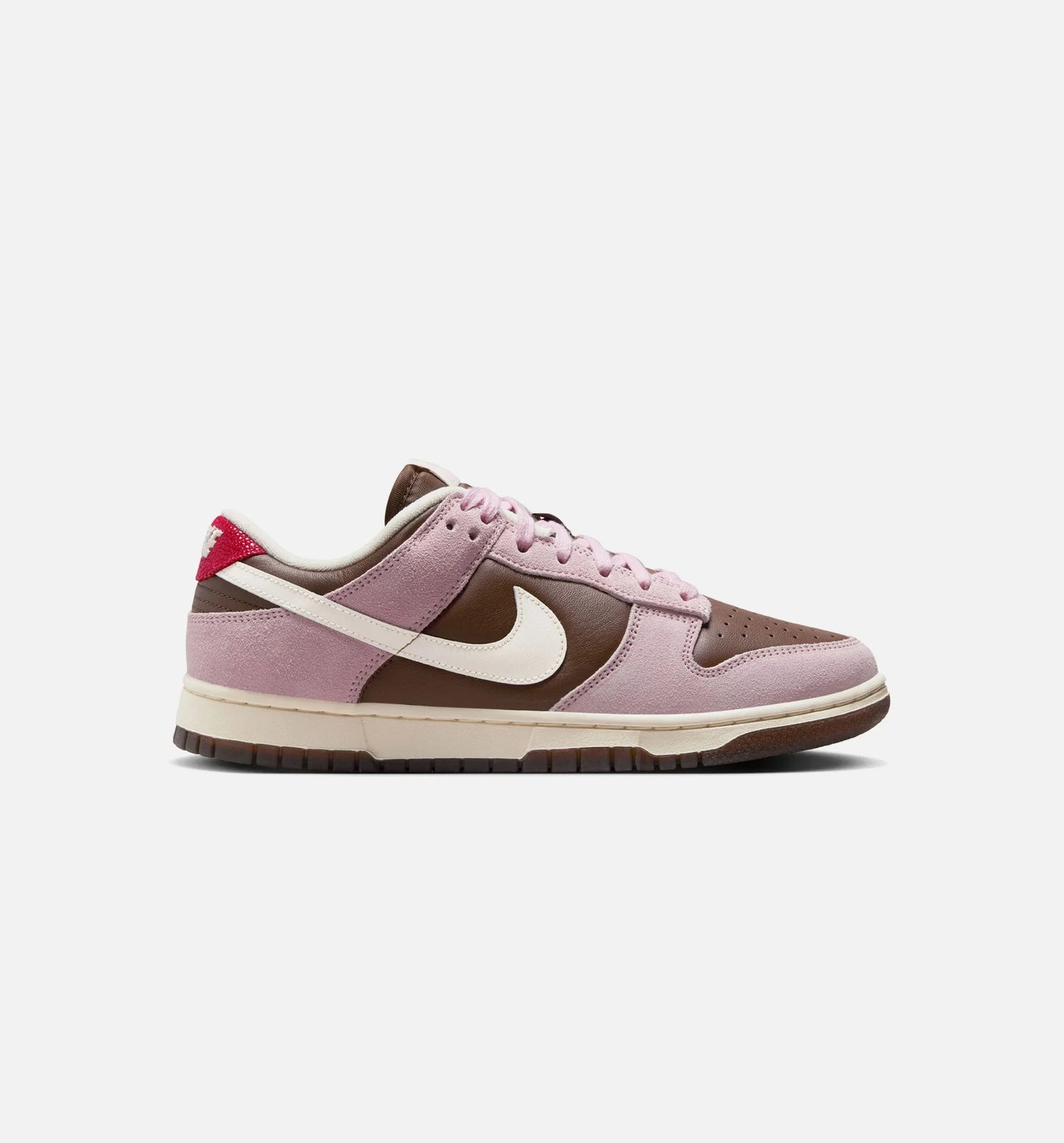 Dunk Low Cacao Wow and Pink Foam Womens Lifestyle Shoe Cacao Wow Pale Ivory Pink Foam
