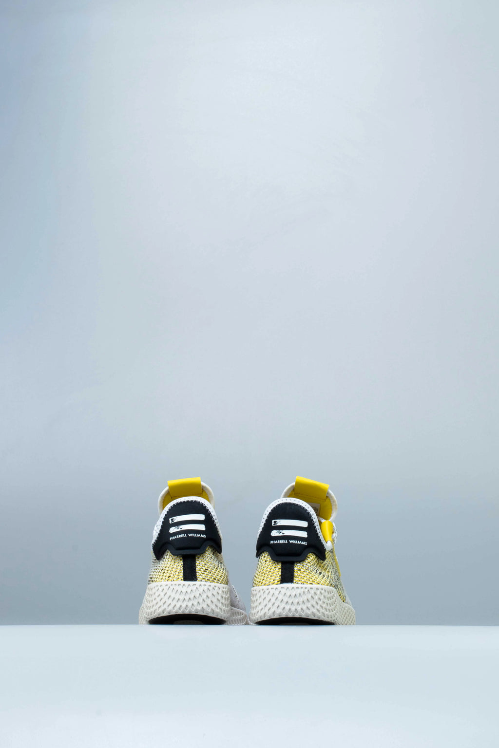 Pharrell Williams Afro Tennis Hu V2 Mens Shoe Yellow White