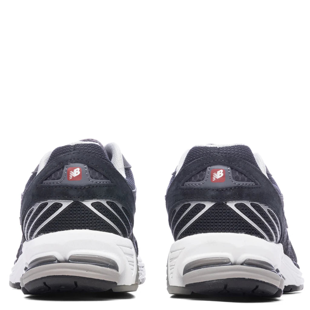 Comme des Garcons Homme x New Balance 860 Black Grey