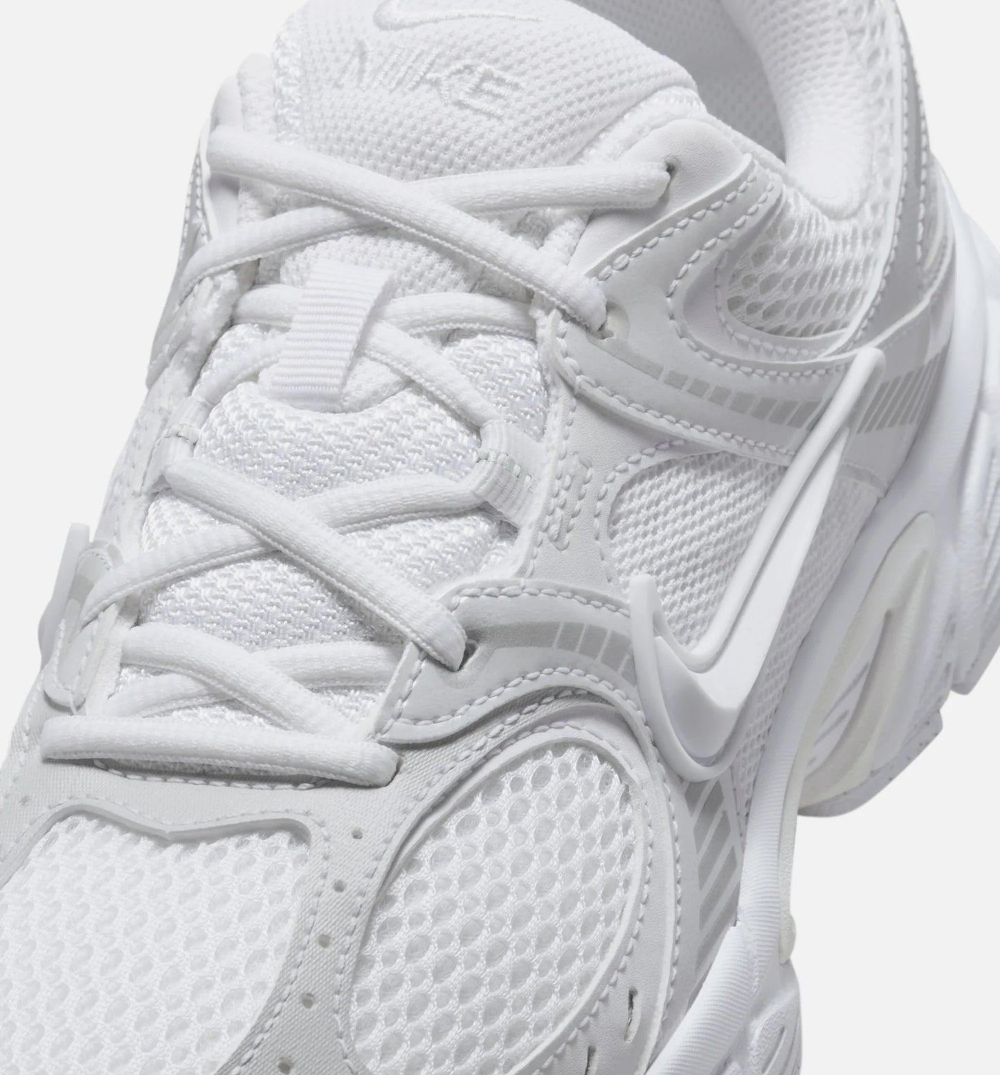 V5 RNR Womens Lifestyle Shoe White Black Metallic Silver White