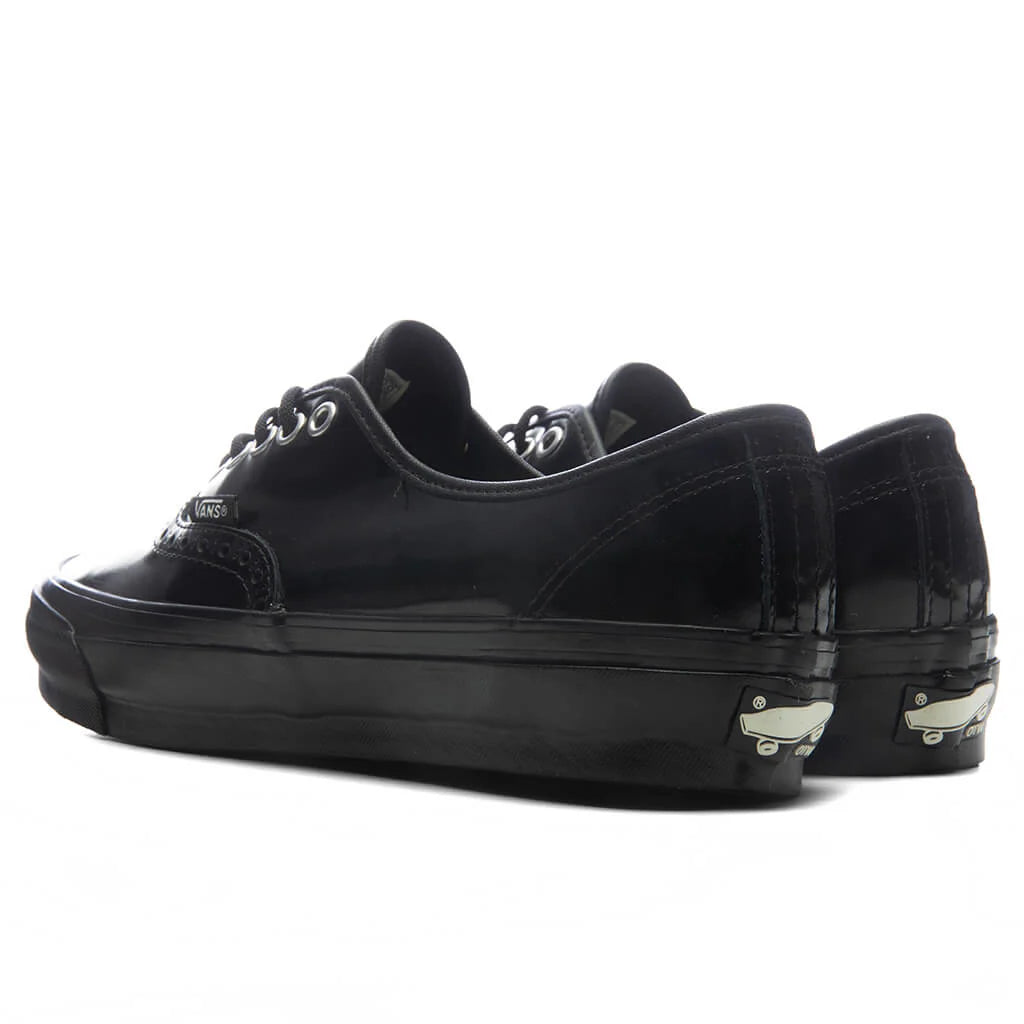 OTW Premium Authentic 44 Siped Vibram Gloss Leather Black