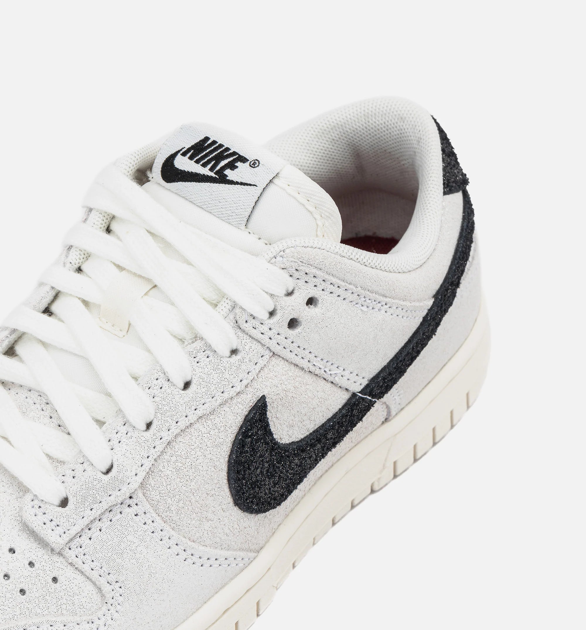 Dunk Low SE Sail Womens Lifestyle Shoe Sail Black