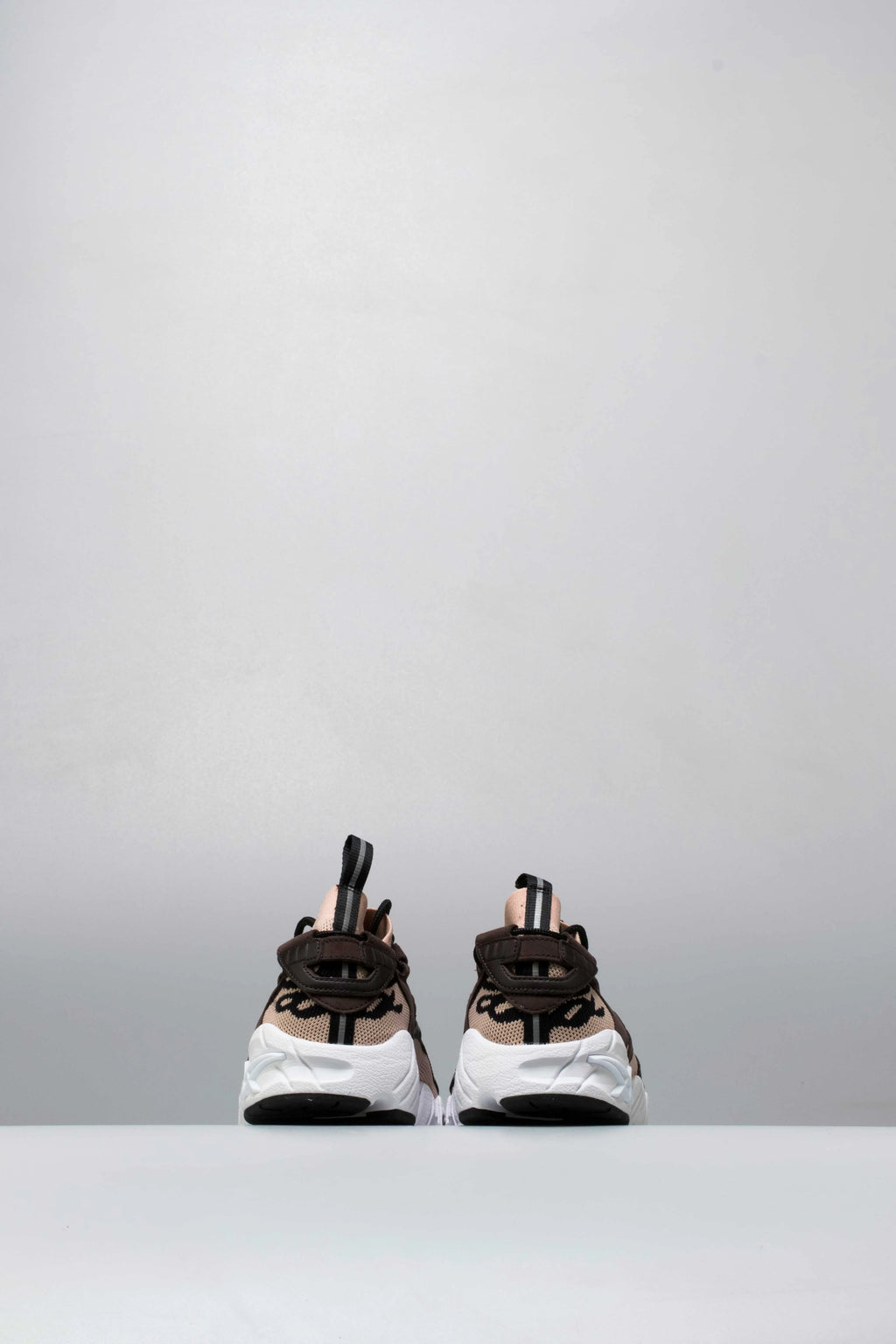 Gel Mai Patta Mens Lifestyle Shoe Pink Black