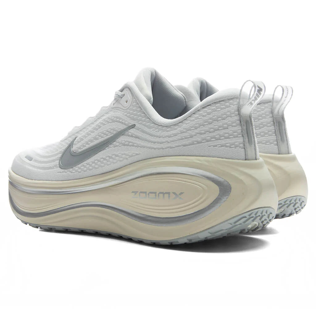 Vomero Plus Platinum Tint Reflect Silver Grey Fog