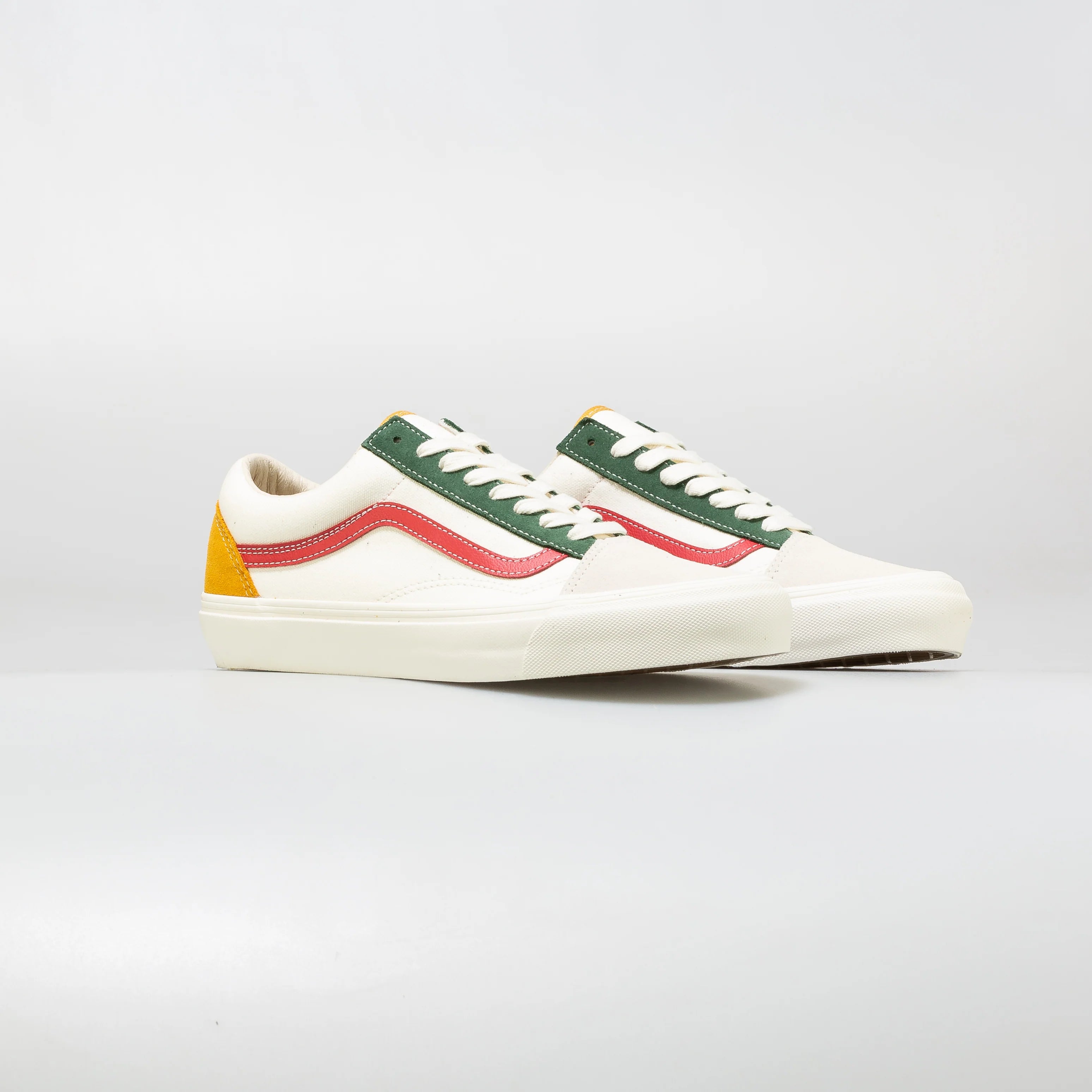 Vault OG Old Skool LX Mens Skateboarding Shoe Bone Multi