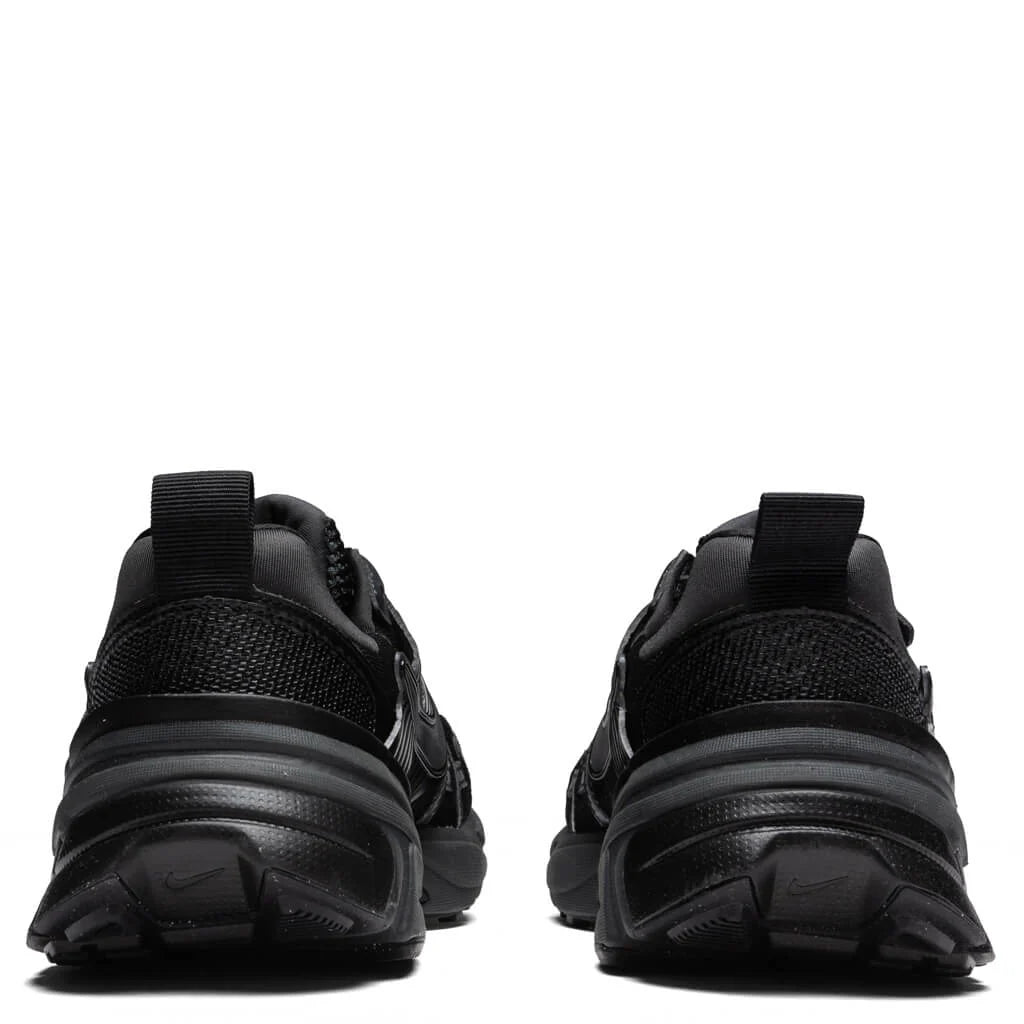 V2K Run Black Dark Smoke Grey Anthracite