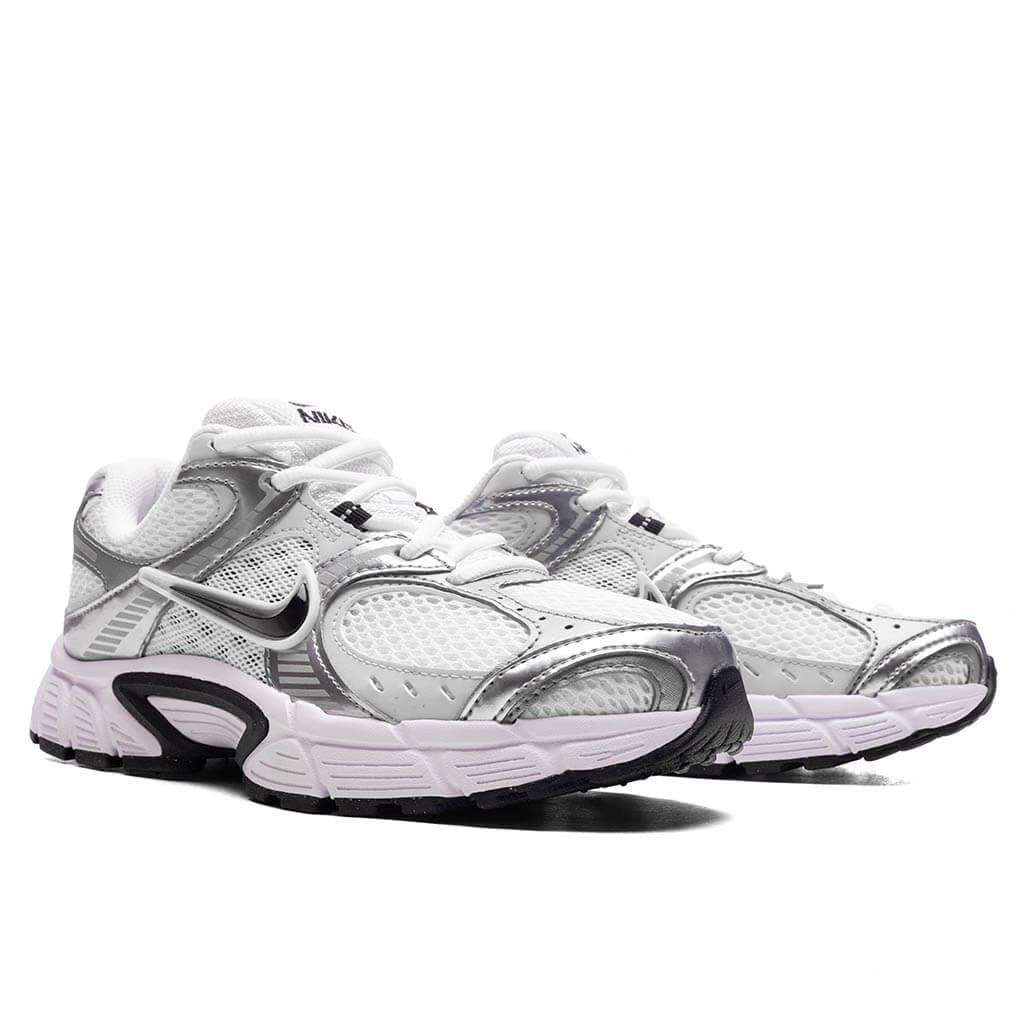 Womens V5 RNR White Black Vast Grey Metallic Silver
