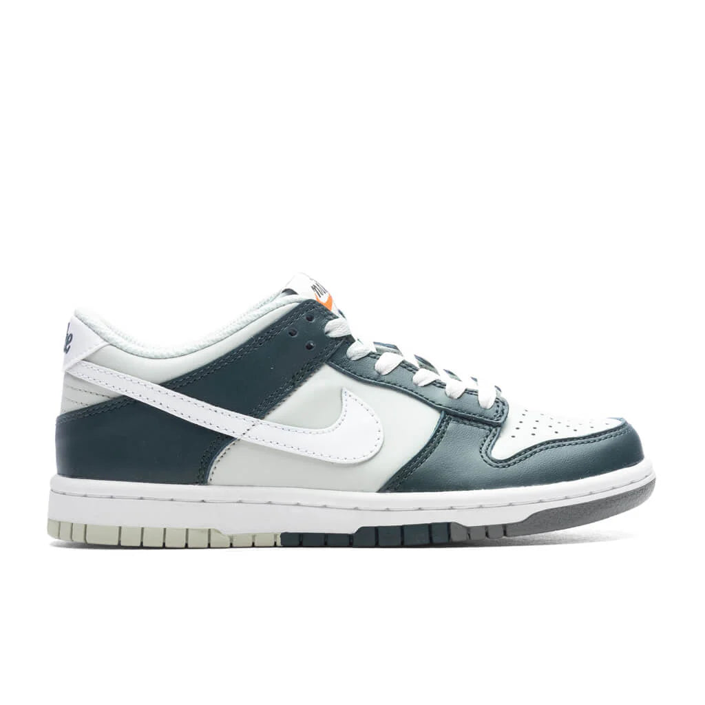 Dunk Low GS Deep Jungle White Light Silver