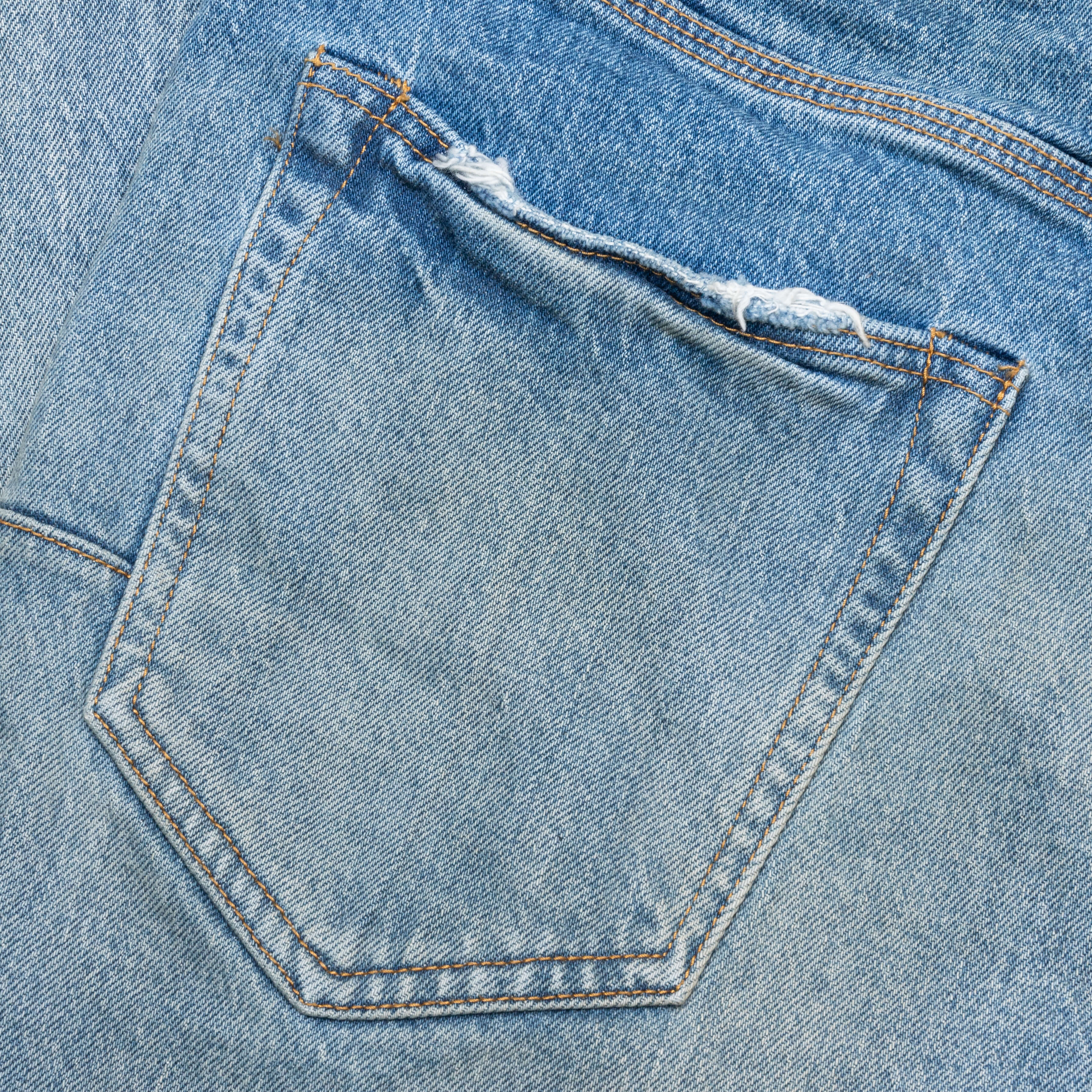 Vintage Back Pocket Blowout Light Indigo
