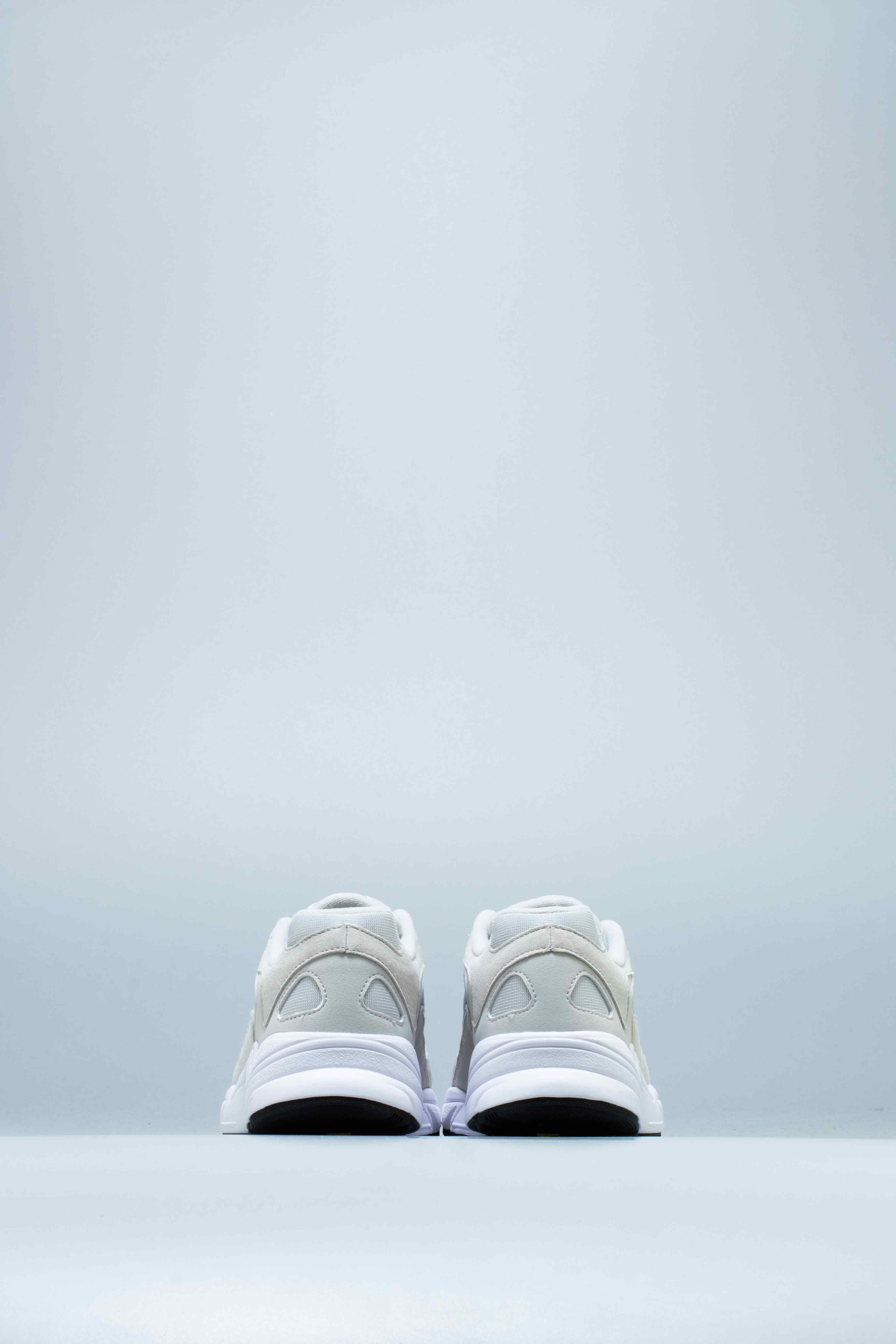 Yung 1 Mens Shoe Grey Cloud White