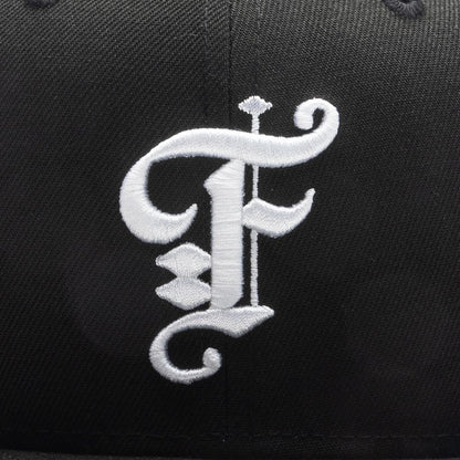 Feature x New Era Old English Las Vegas Fitted Black Snow Grey