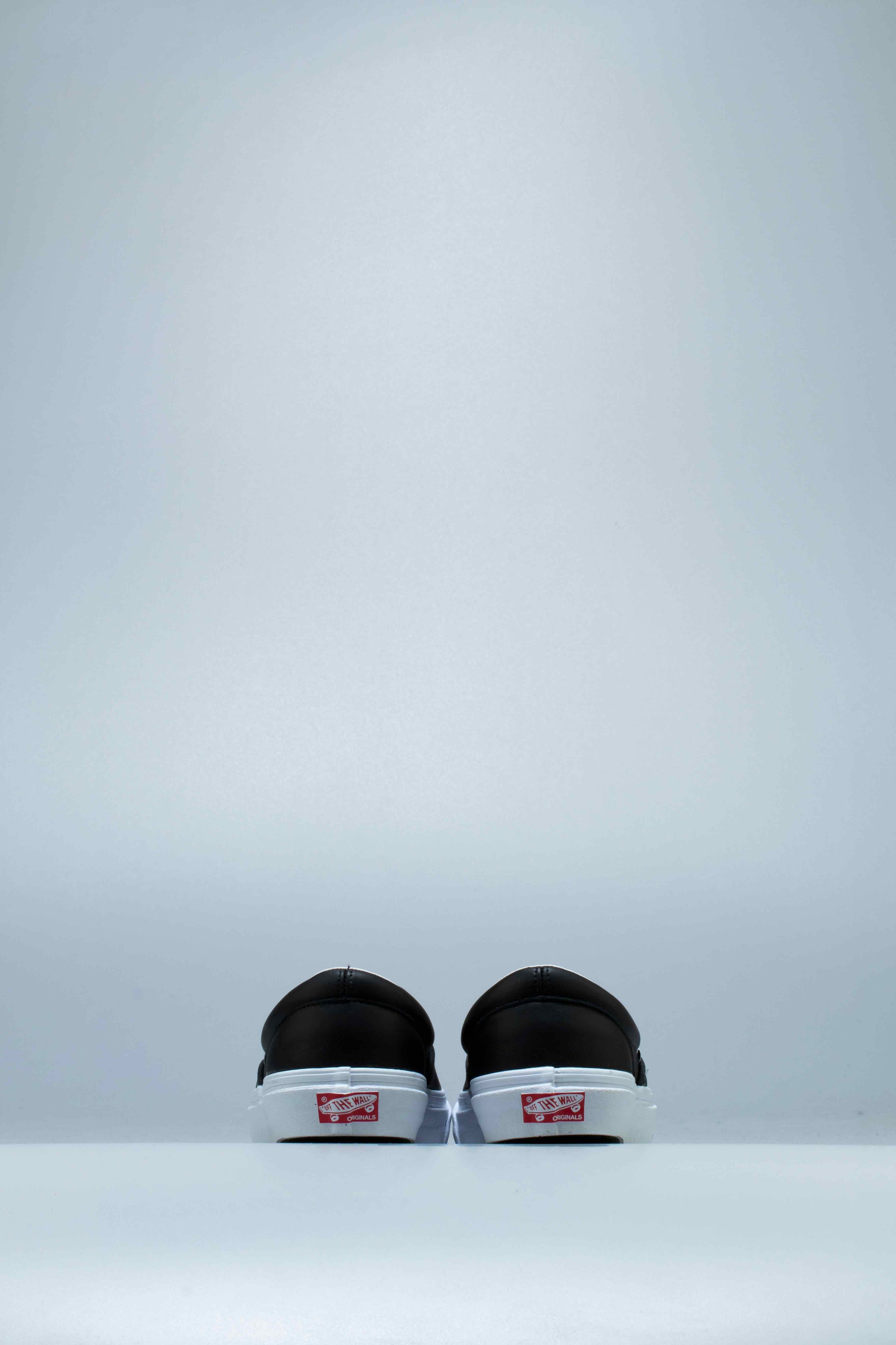 OG Classic Slip On LX Mens Shoe Black Leather White