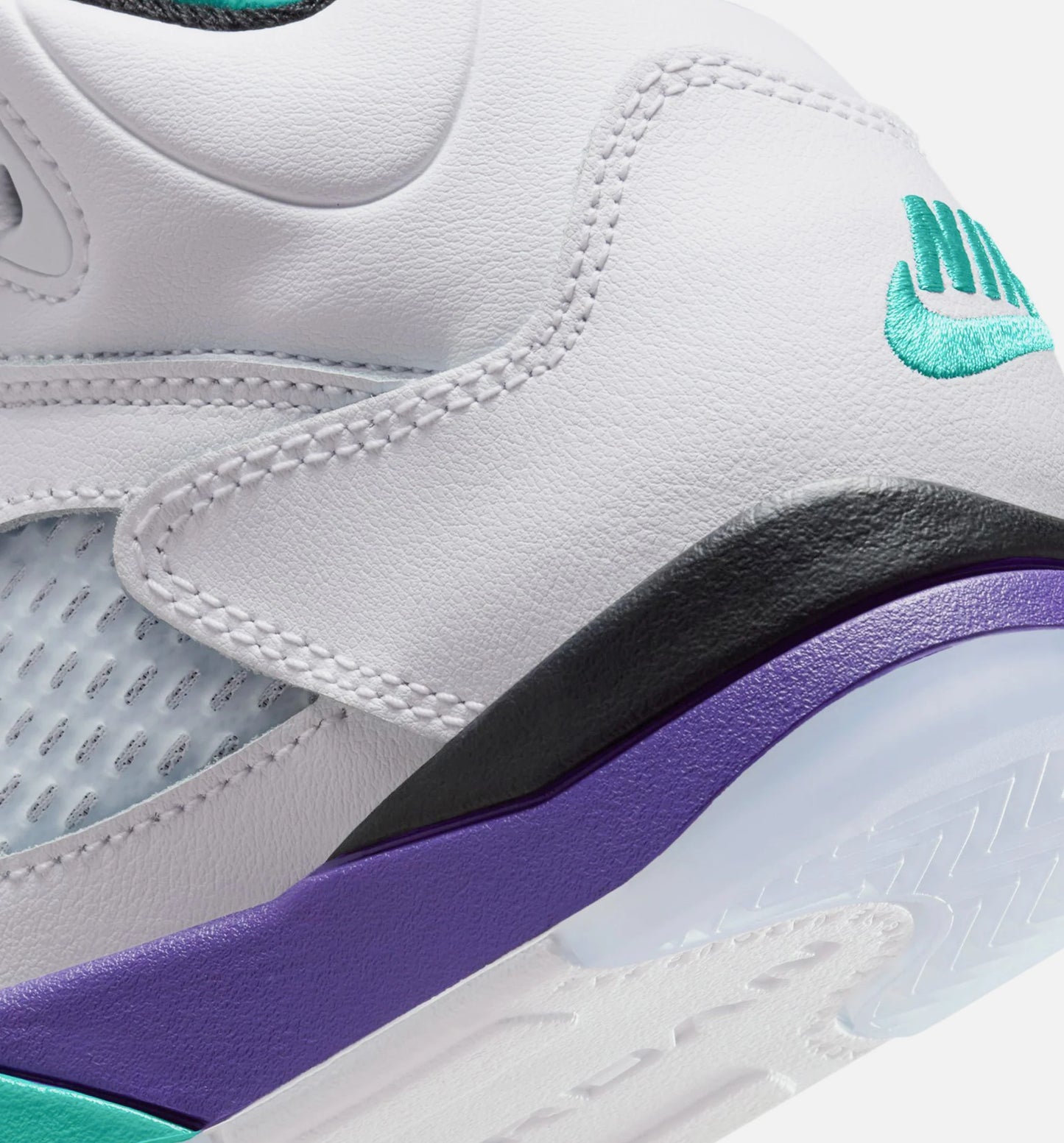 Air Jordan 5 Retro Grape Preschool Lifestyle Shoe White New Emerald Grape Ice Black
