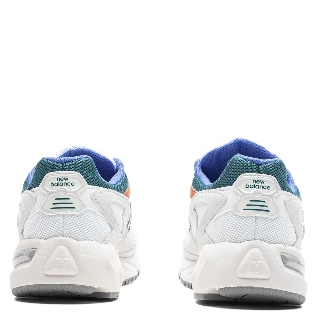 725 Reflection Classic Orange Vintage Teal