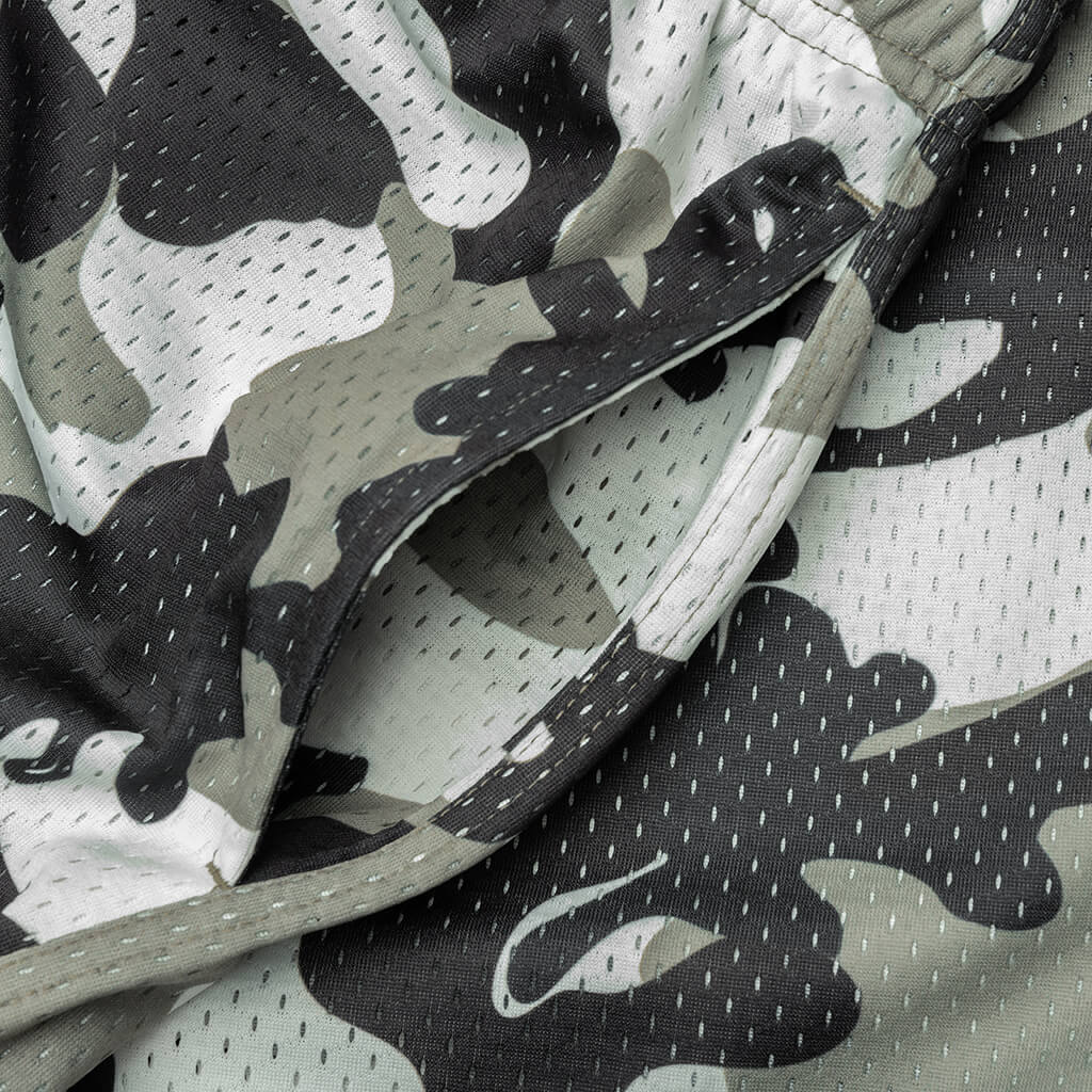 Mesh Basic Shorts Snow Camo