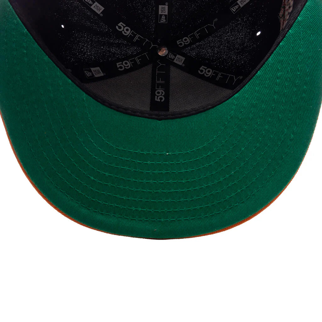 FEATURE x New Era 59FIFTY Fitted SD Padres Cooperstown Black Fight Orange Twill Green