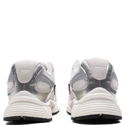 Womens V5 RNR Summit White Light Orewood Brown Sail Black